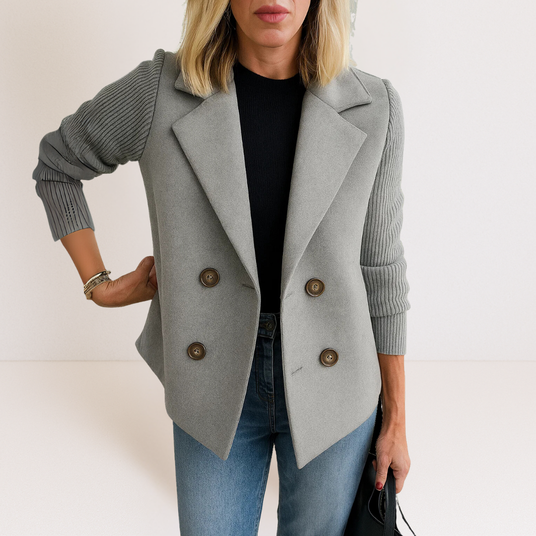 Marta - Elegáns Kabát Kötött Ujjakkal