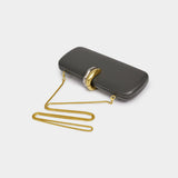 Simább crossbody táska lánccal