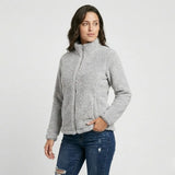 Városi stílusú, magas galléros fleece dzseki