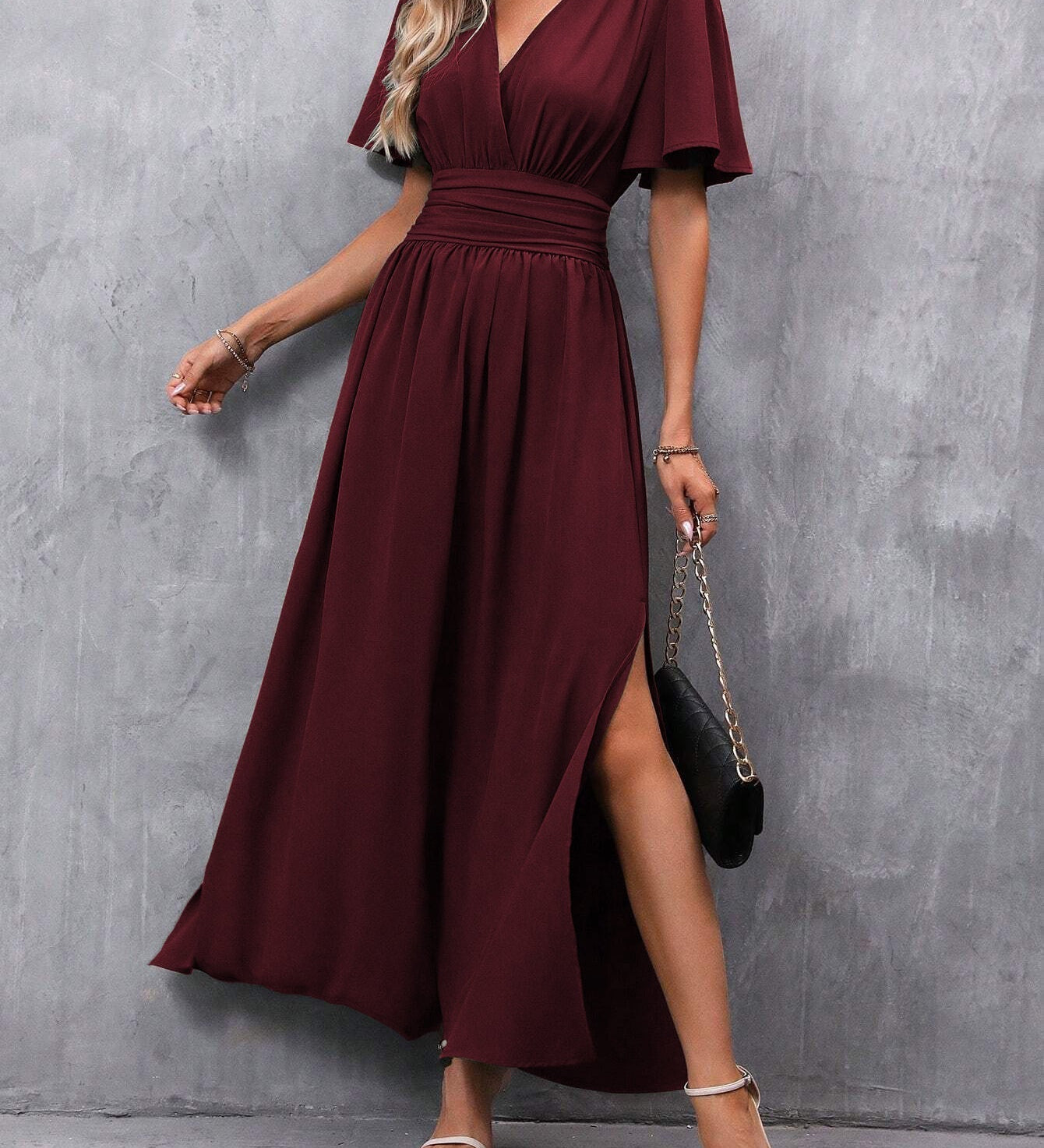 Eterna - Elegáns Fekete Maxi Ruha
