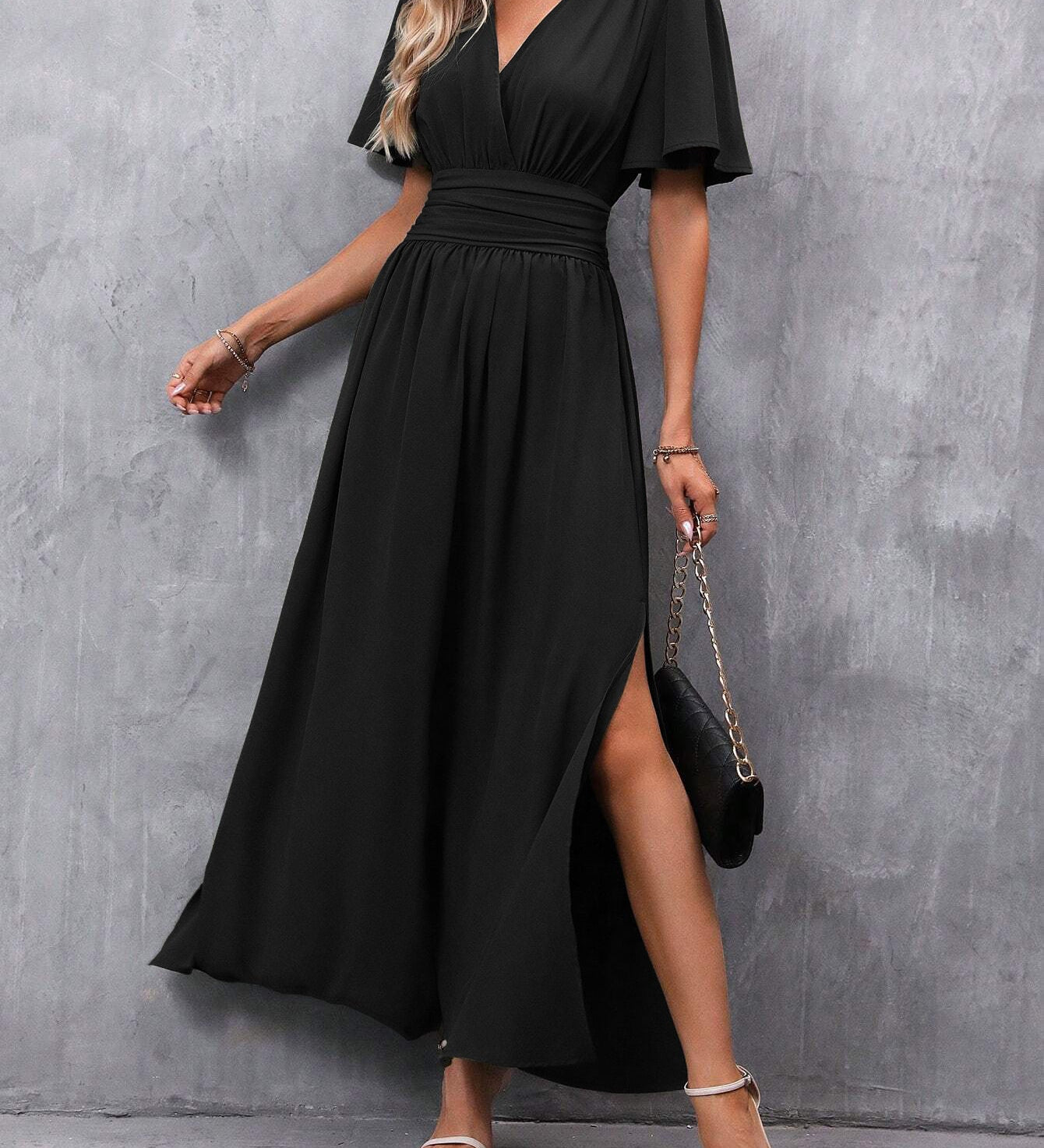 Eterna - Elegáns Fekete Maxi Ruha
