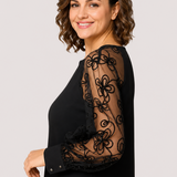 Rastislava | Elegáns fekete ruha finom ujjakkal