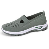 Textúrált slip-on túracipő