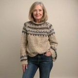 Fonal sweater földszínekben, mintás kivágással