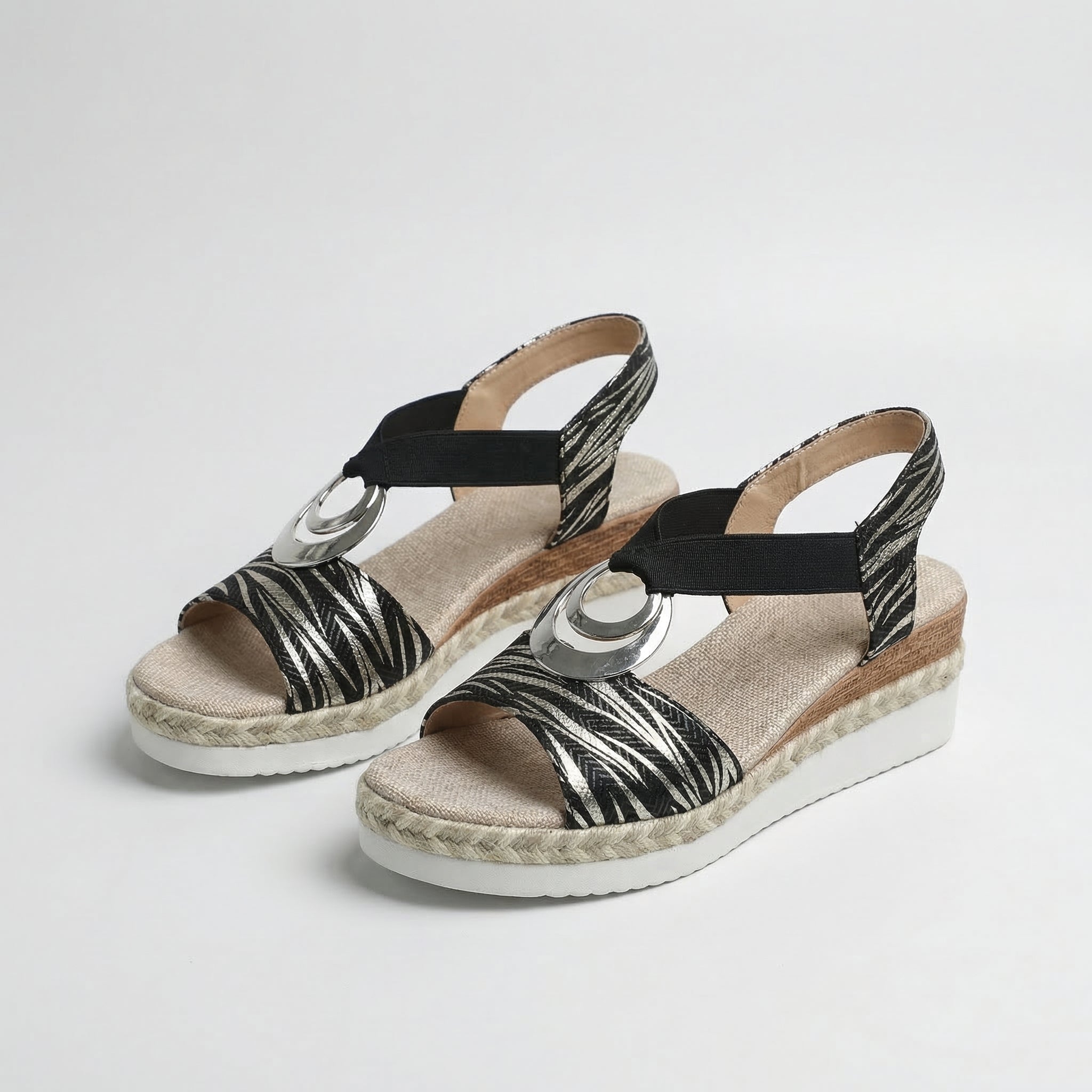 Elegáns kényelmes platform szandál