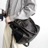 Klasszikus sima crossbody táska